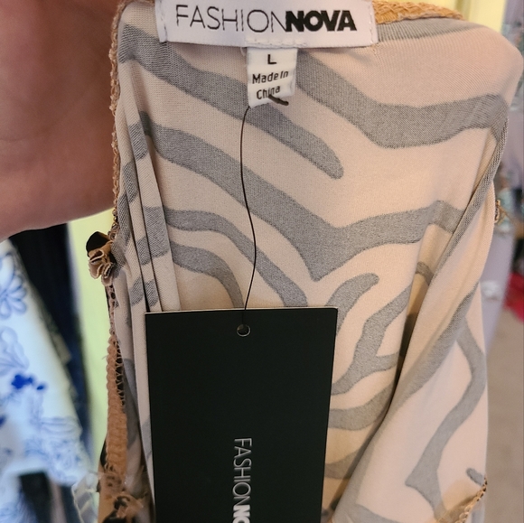 Fashion Nova Danger Zone Tiger Print Midi Bodycon Dress Tan Brown Large NEW NWT - Picture 7 of 7
